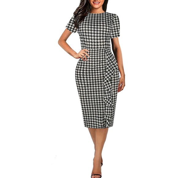 Dresses & Skirts - Midi dress